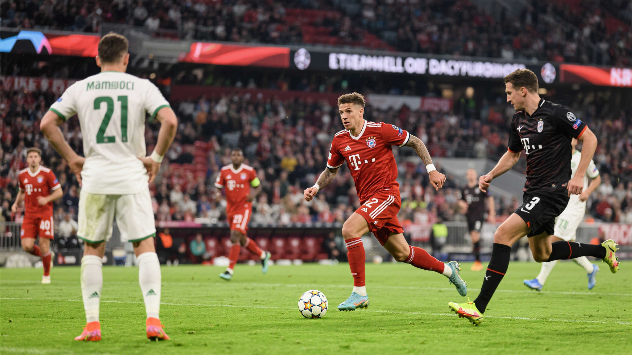 从数据角度来看，两队此前并无直接交锋记录，但通过近